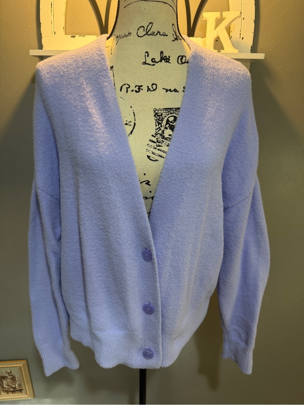 A NEW DAY LAVENDER BUTTON FRONT CARDIGAN SZ L